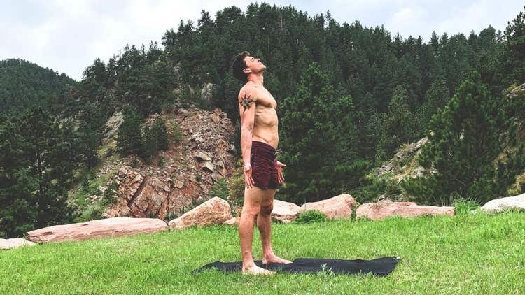 Boundless author Greenfield preparing for a workout.