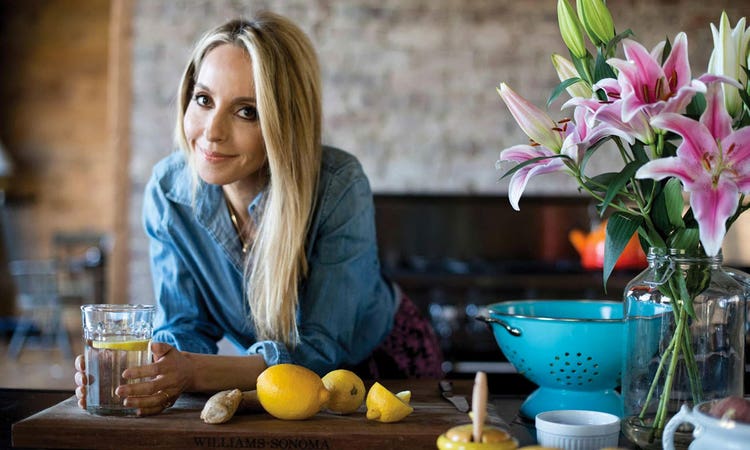 Gabrielle-Bernstein-lemon-water