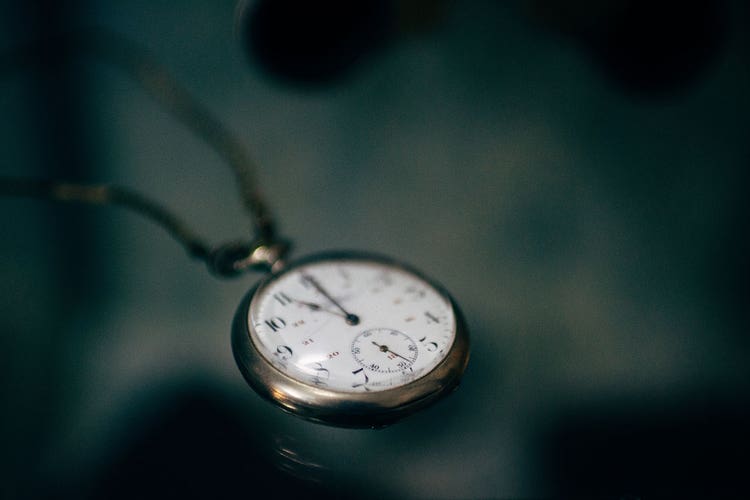 2-clock-watch